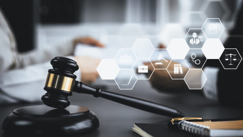 Lei de direitos autorais digitais no curso de direito digital dominando o mundo jurídico online