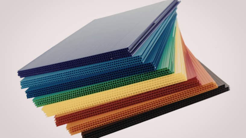 A régua da qualidade no plástico corrugado ganha destaque quando Elias Assum Sabbag Junior analisa o equilíbrio entre normas técnicas e desempenho.